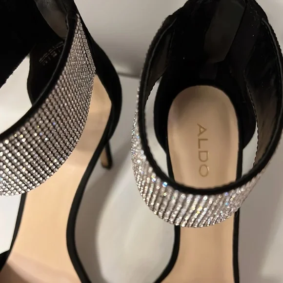 ALDO Thick Strap Heels - brand new - Picture 5 of 6